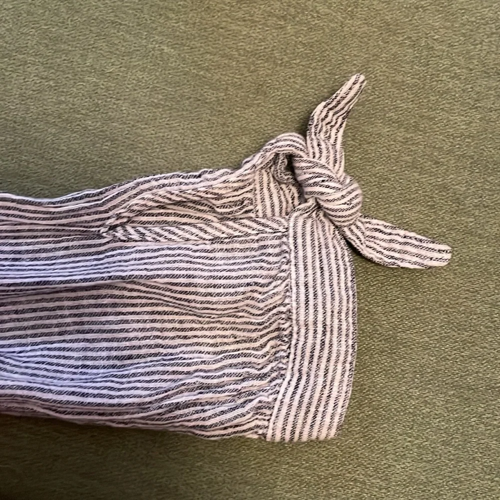 Women’s Striped Gray Shirt - Picture 4 of 4